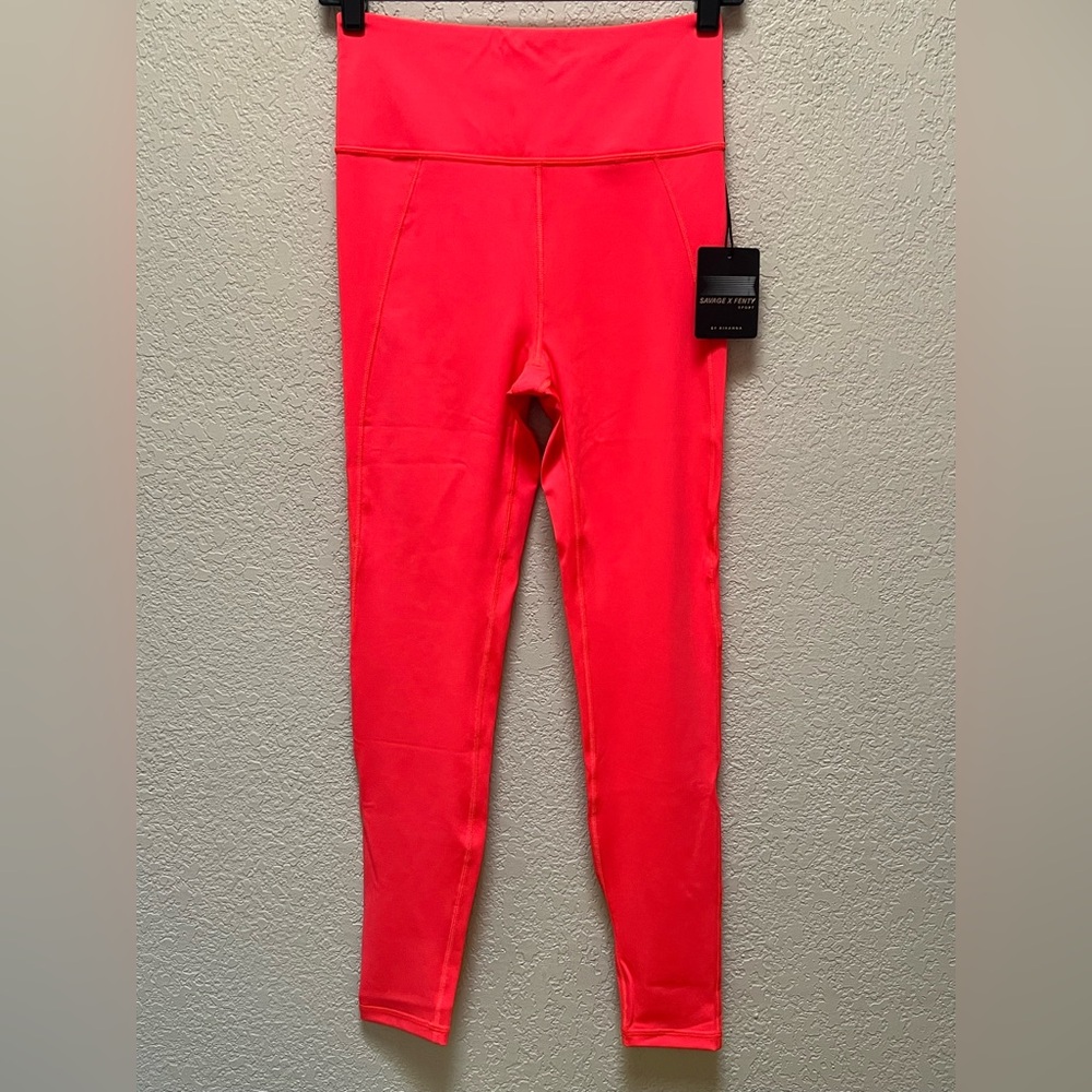 Savage X Fenty Neon Pink Poly-Elastic Leggings Kids Size 8-10 | Medium